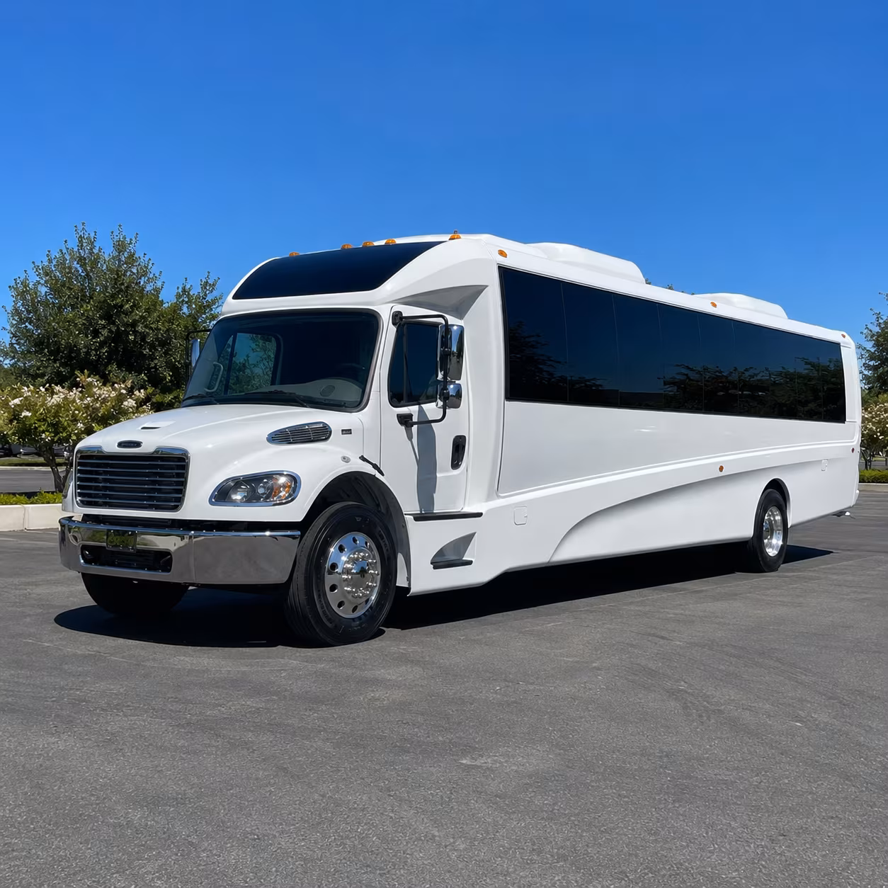 Newport News Airport Shuttle & Transportation party bus exterior
