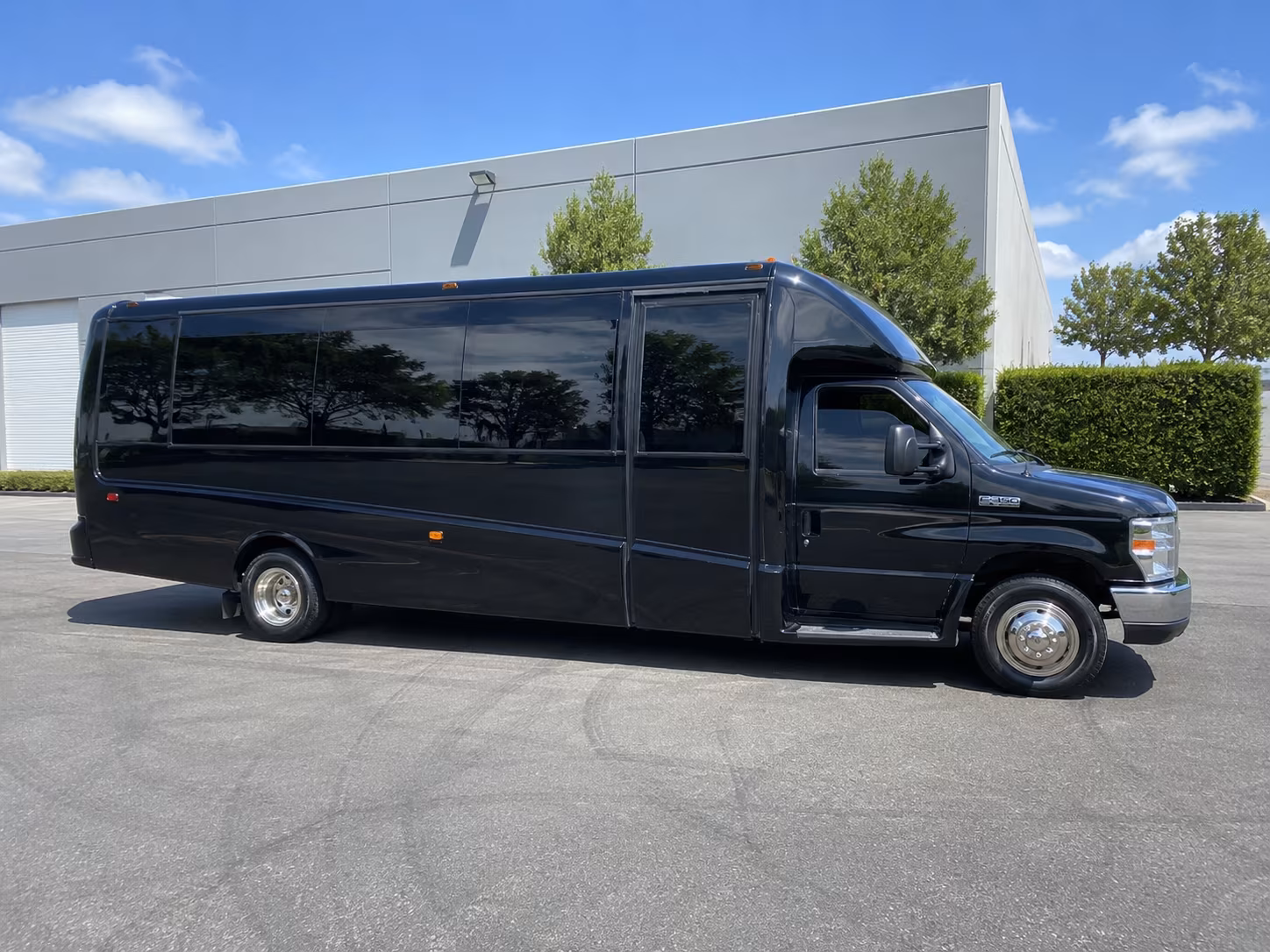 Newport News Bachelor & Bachelorette Transportation party bus exterior