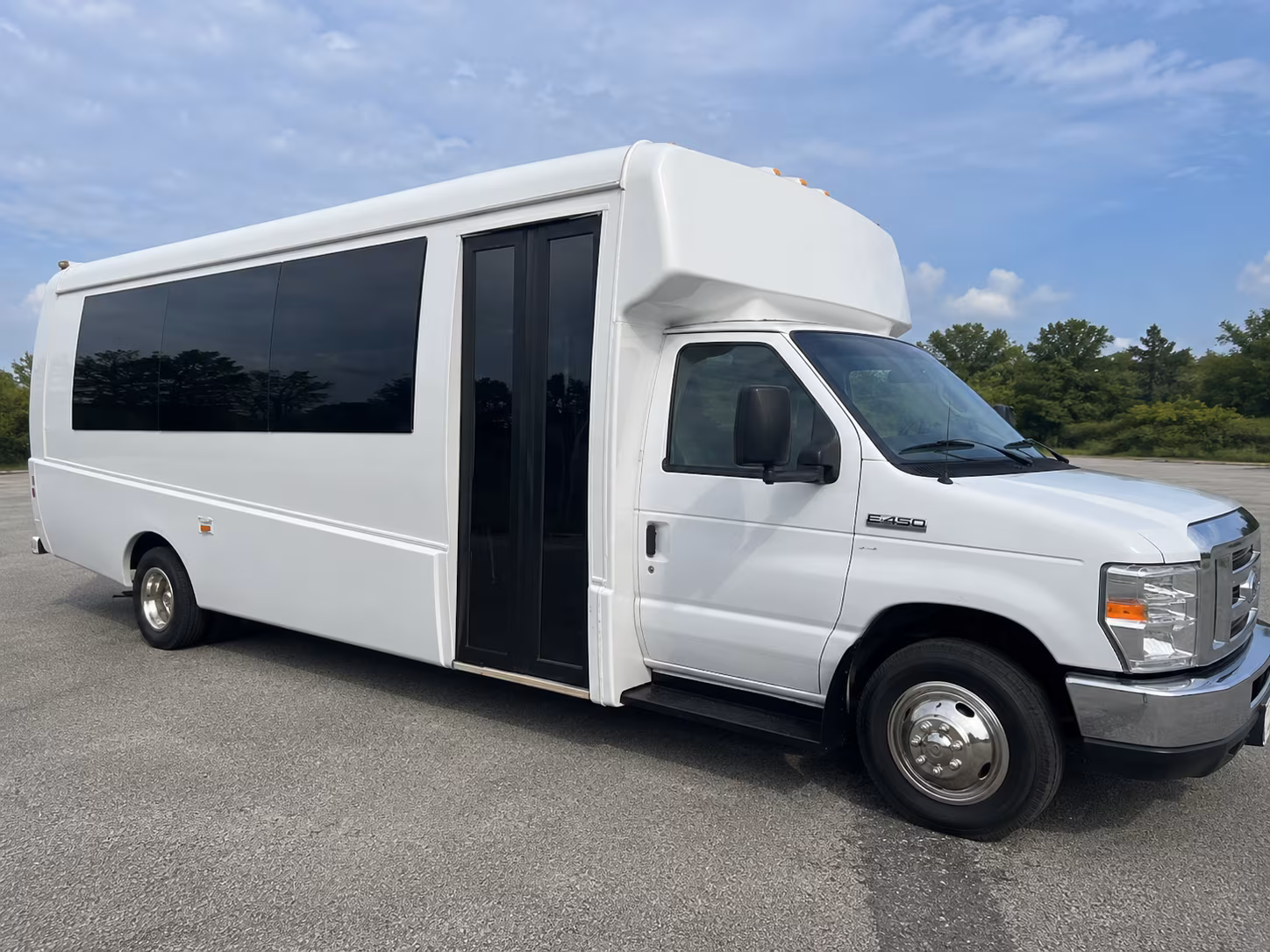 Newport News Birthday, Sweet 16, & Quinceañera Party Bus Rentals