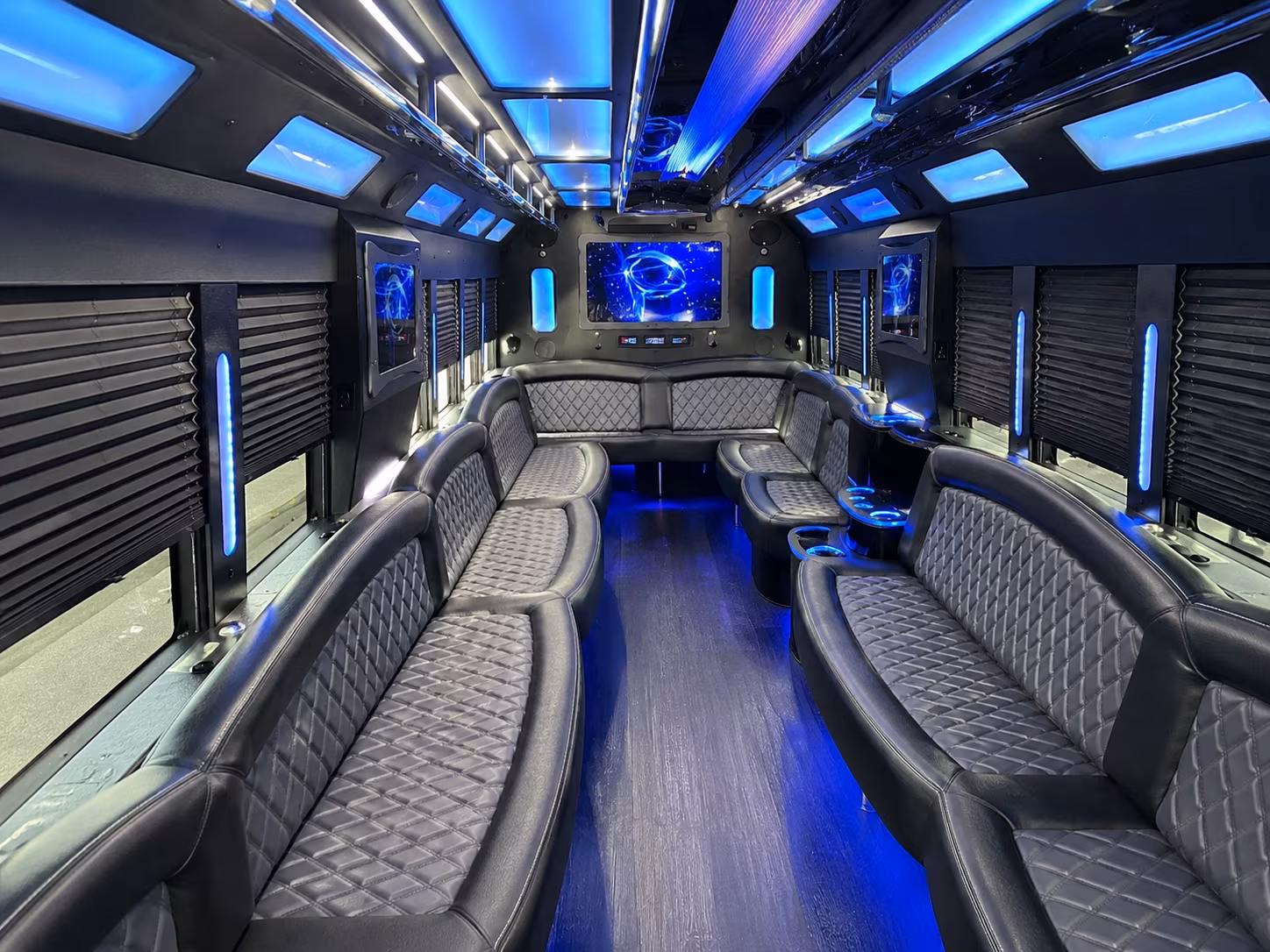 Newport News Birthday, Sweet 16, & Quinceañera Transportation onboard seating