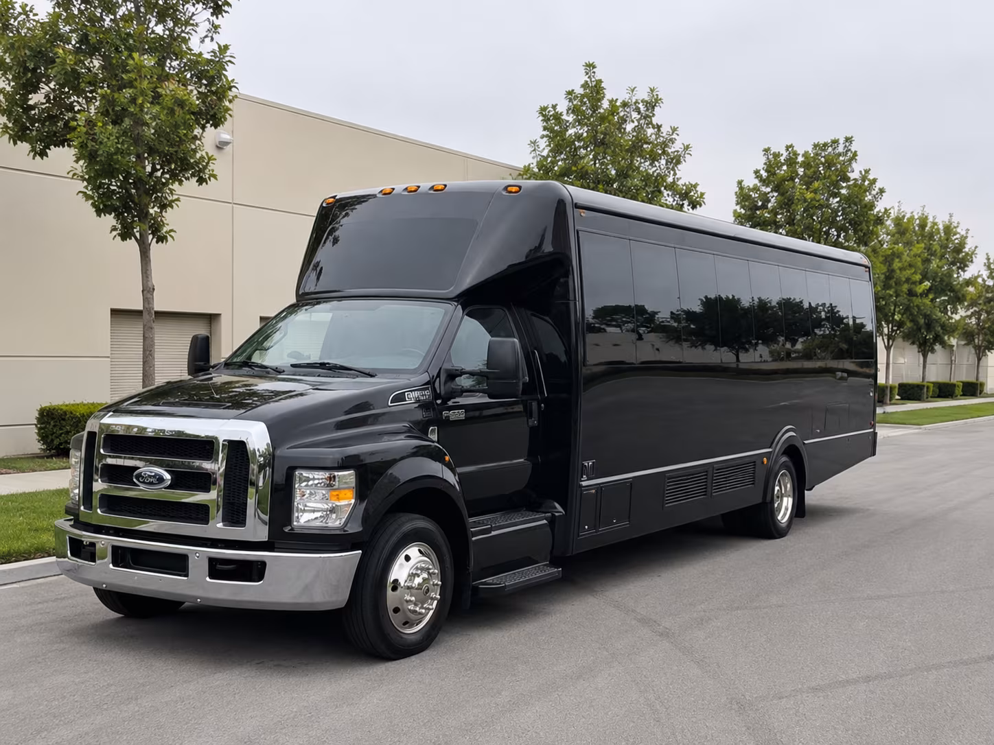 Suffolk Homecoming & Prom Party Bus Rentals