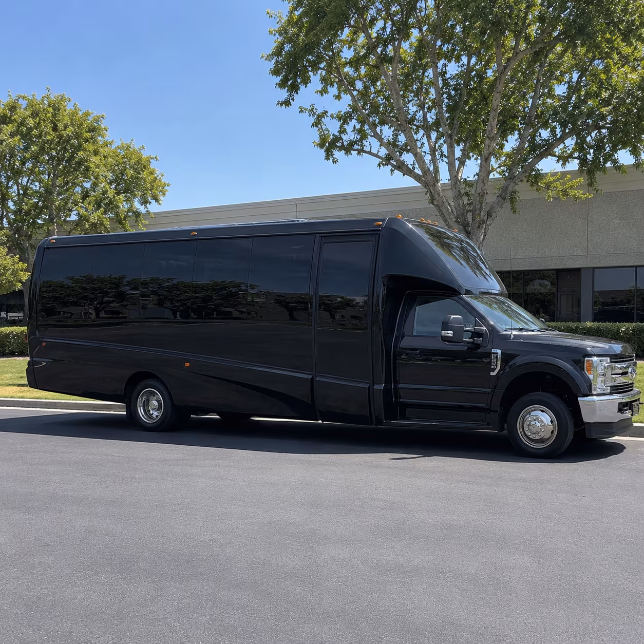 Virginia Beach Winery Tour & Pub Crawl Transportation