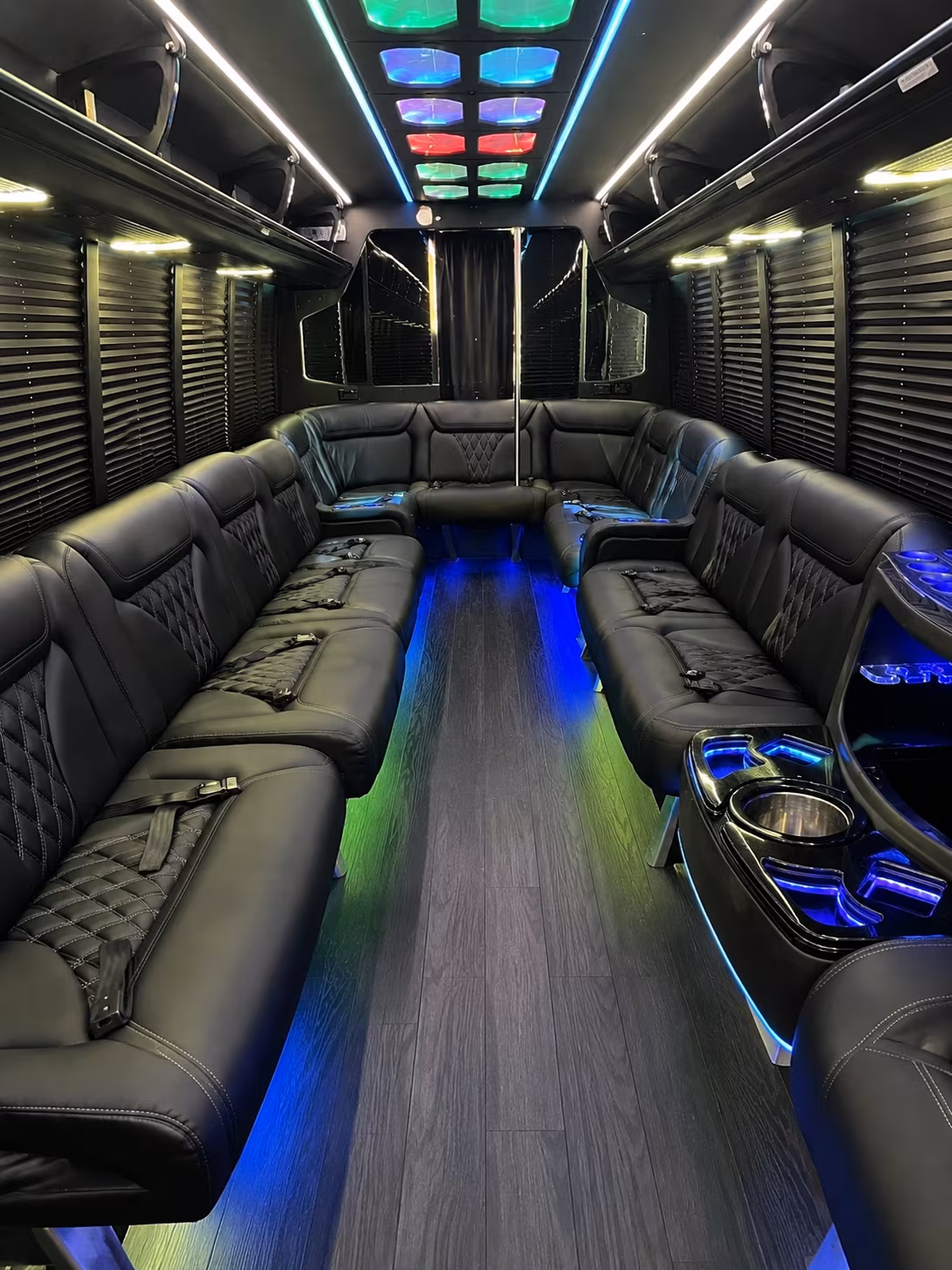 Newport News Winery Tour & Pub Crawl Transportation